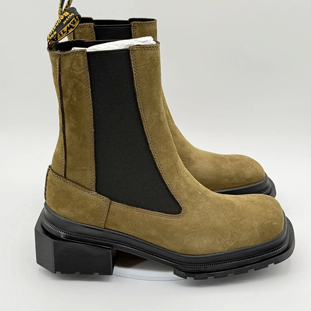 Dr. Martens item new